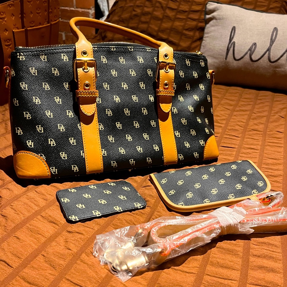 SOLD - Dooney and Bourke bag with matching accessories